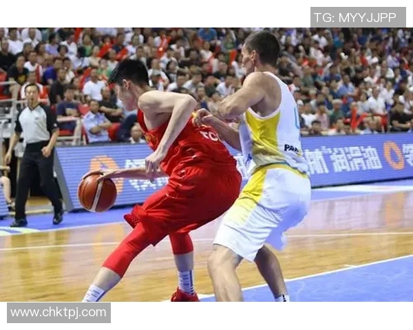 男篮蓝队与乌克兰激战视频回顾精彩瞬间与赛后分析